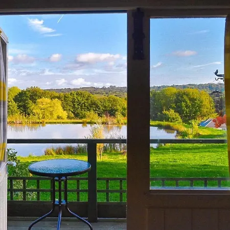 Idyllic Shepherds Hut Glorious Views To South Downs 'Perch' Uckfield Exterior foto